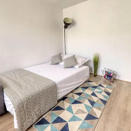 Apartman Le Garonne Iii Serris